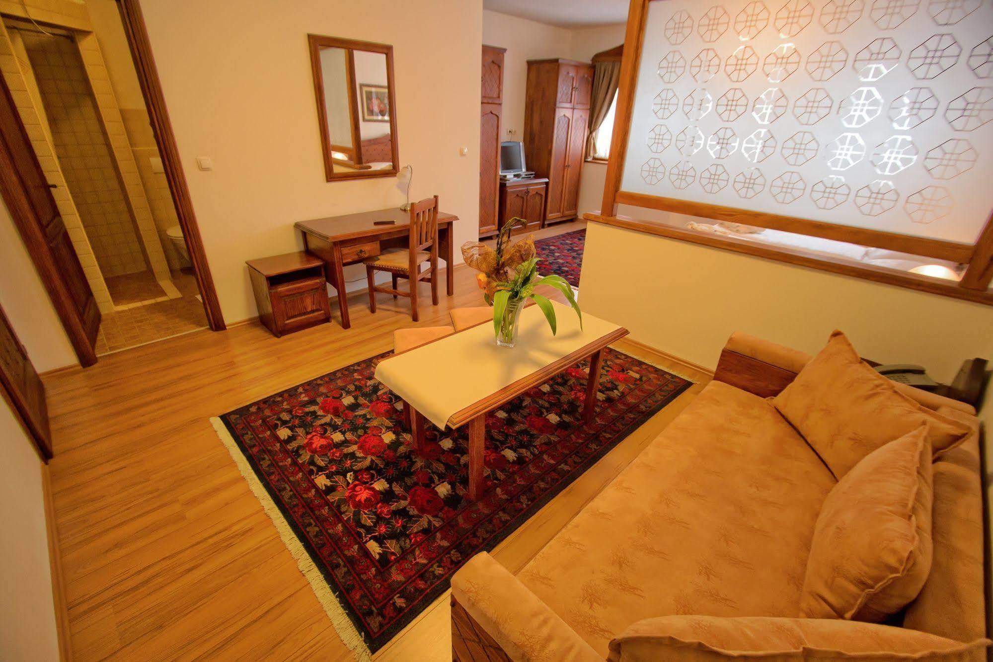 Boutique Hotel Old Town Мостар Экстерьер фото