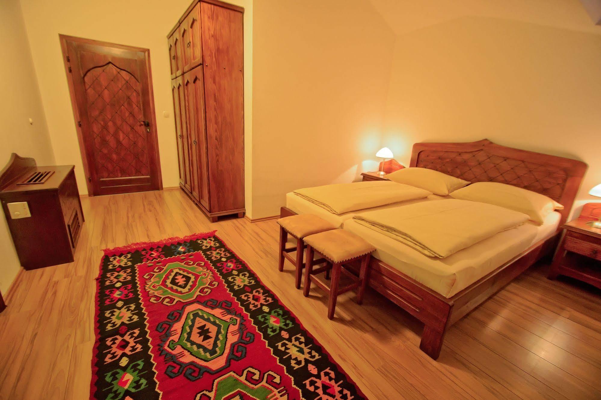 Boutique Hotel Old Town Мостар Экстерьер фото