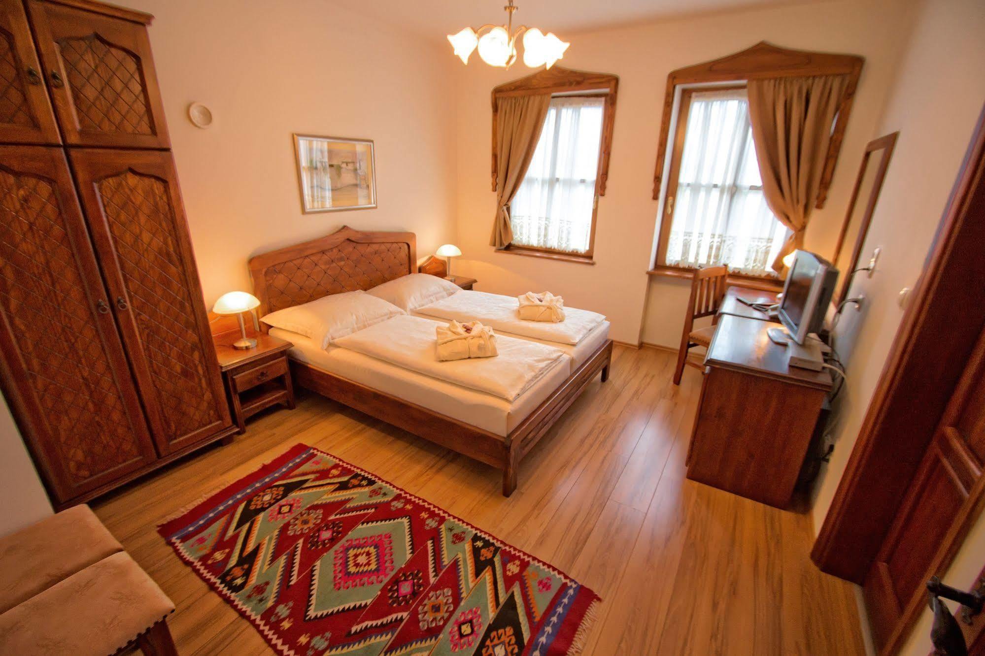 Boutique Hotel Old Town Мостар Экстерьер фото