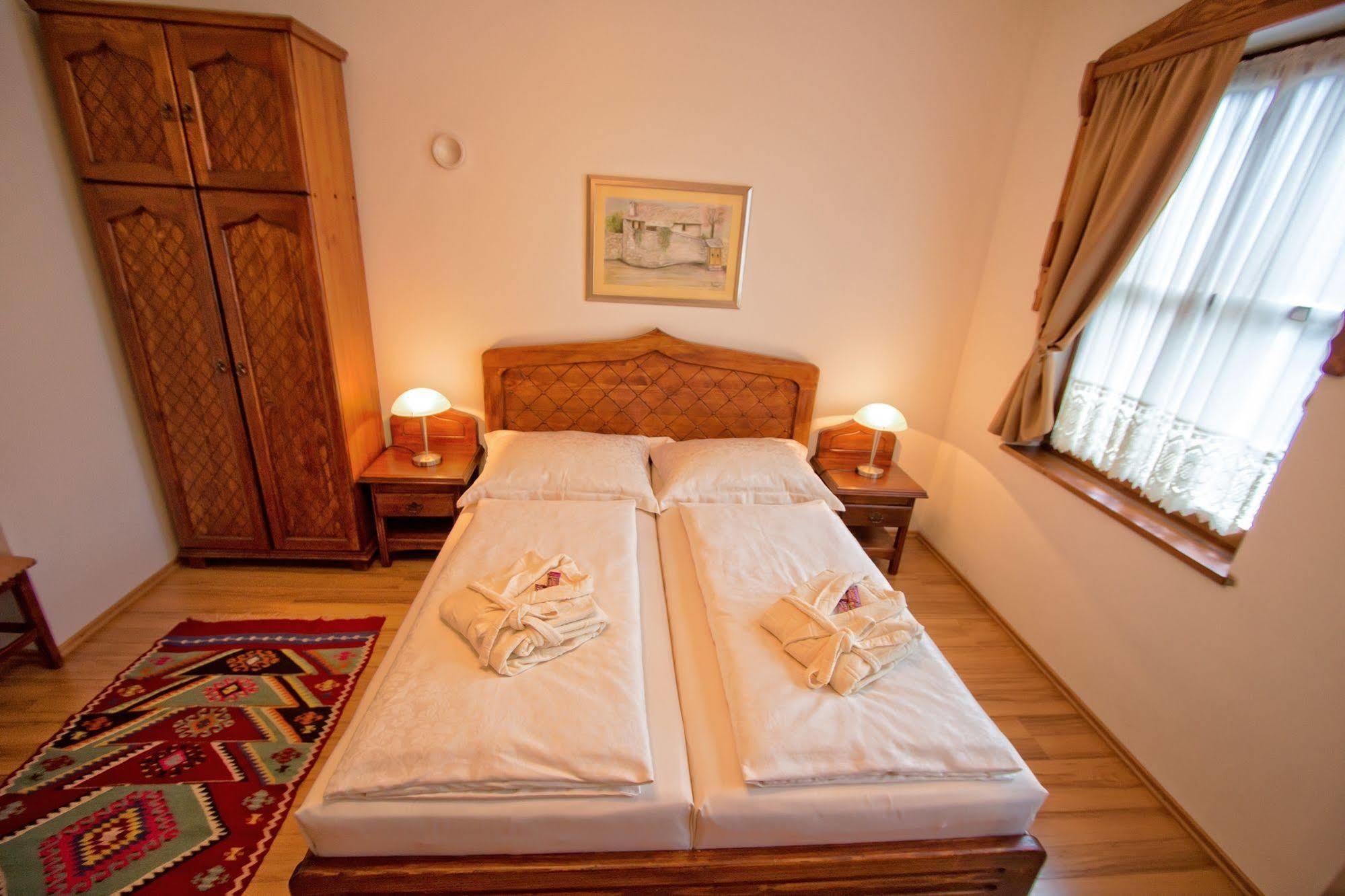 Boutique Hotel Old Town Мостар Экстерьер фото